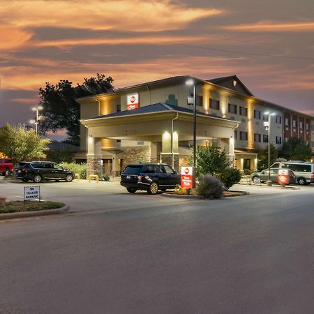 Best Western Plus Shamrock Inn & Suites Экстерьер фото