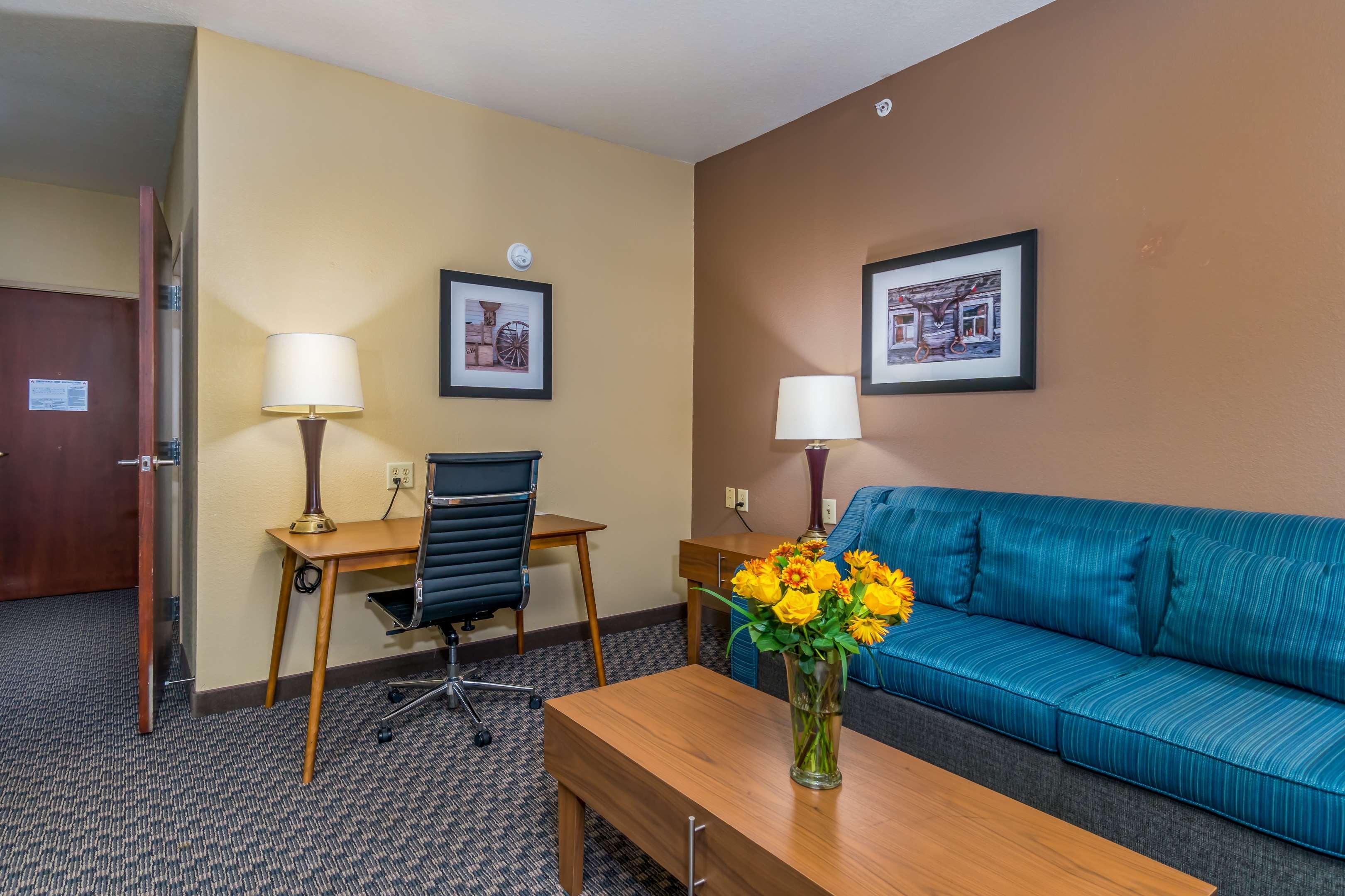 Best Western Plus Shamrock Inn & Suites Экстерьер фото