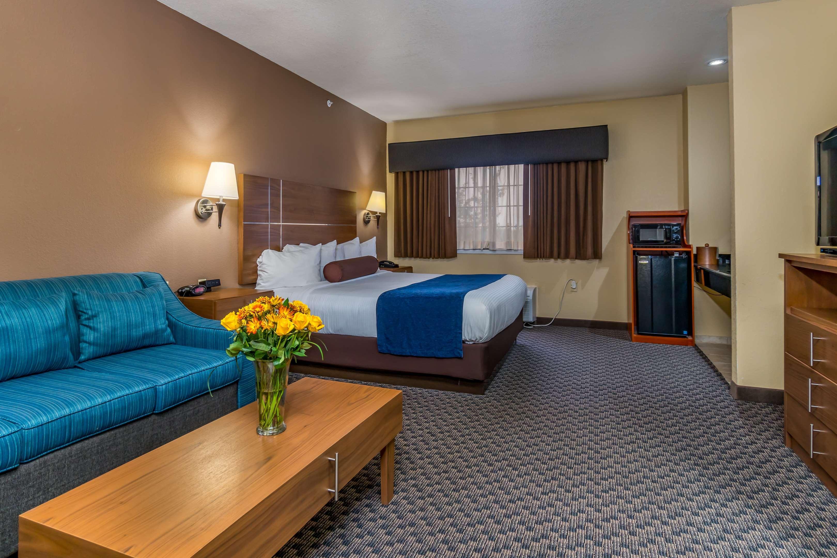 Best Western Plus Shamrock Inn & Suites Экстерьер фото