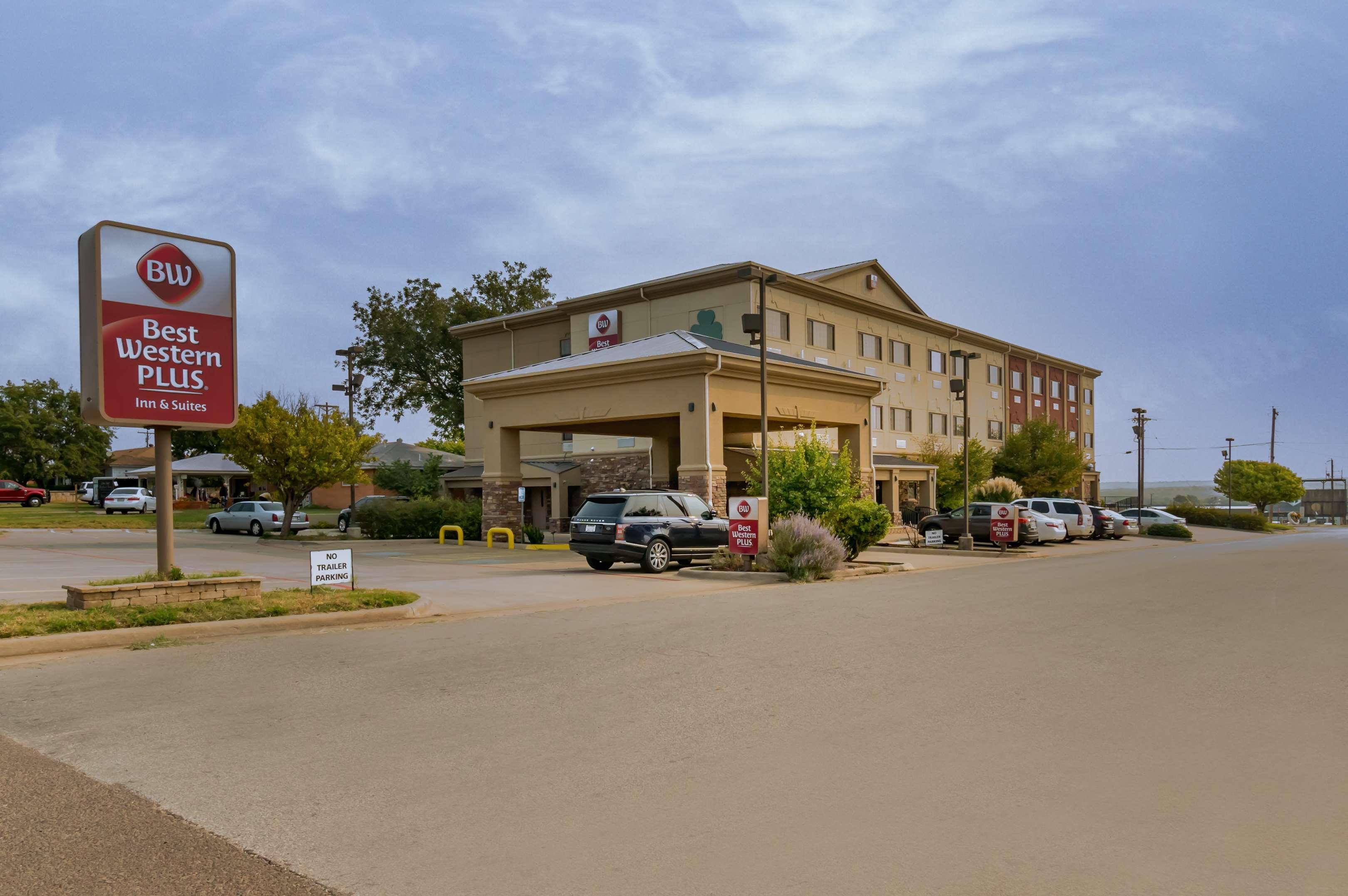 Best Western Plus Shamrock Inn & Suites Экстерьер фото