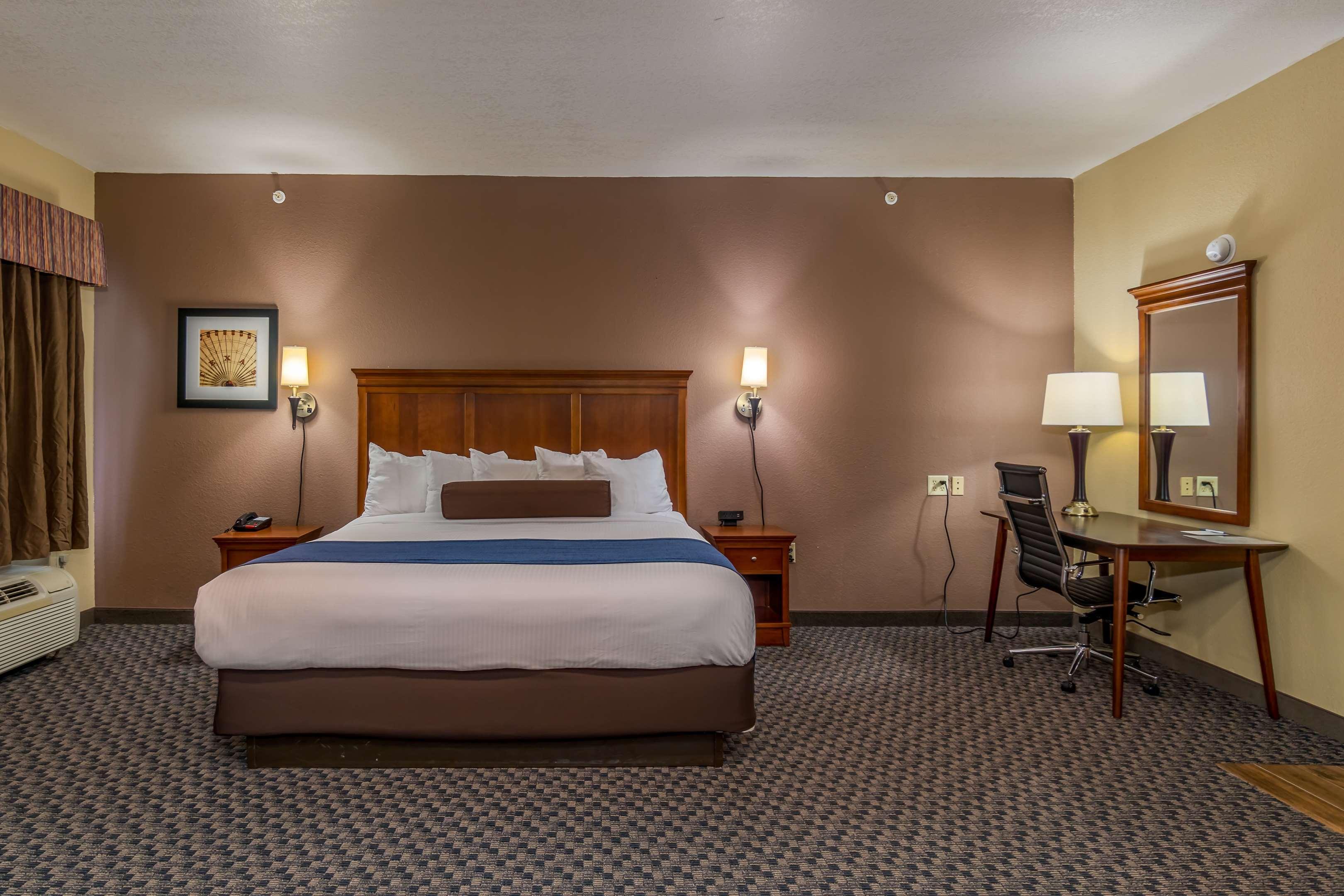 Best Western Plus Shamrock Inn & Suites Экстерьер фото
