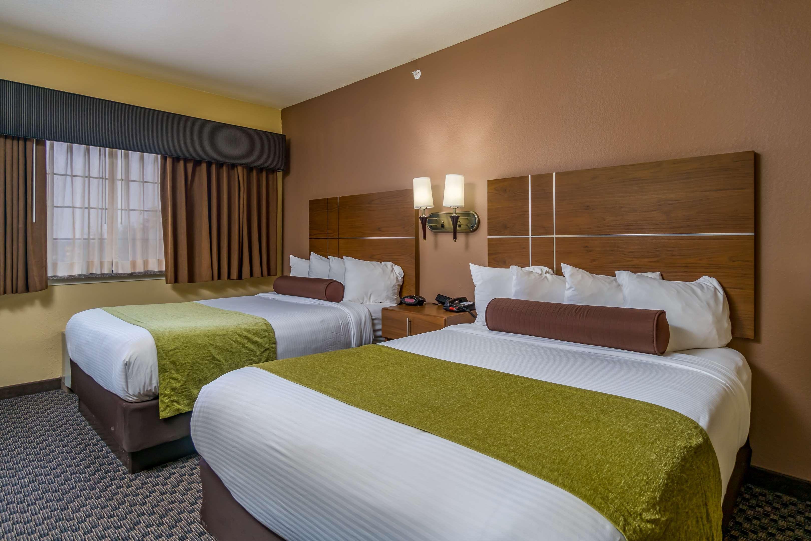 Best Western Plus Shamrock Inn & Suites Экстерьер фото
